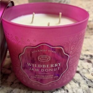 Bath & Body Works: 14.5 Oz 3-Wick Candle: Wildberry Jam Donut